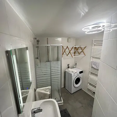 Gemuetliches Ferienhaeuschen Apartamento Neumünster